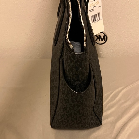 Michael Kors Black Marilyn Tote Bag - Picture 6 of 14